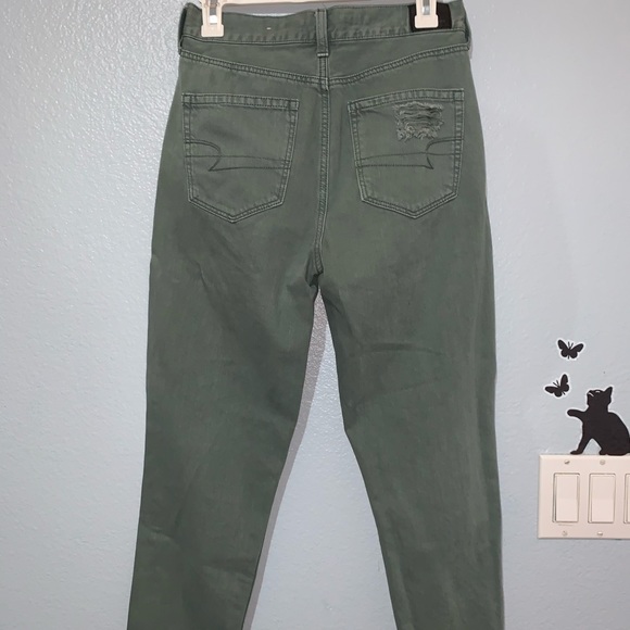 american eagle army green ripped mom jeans - Picture 2 of 3